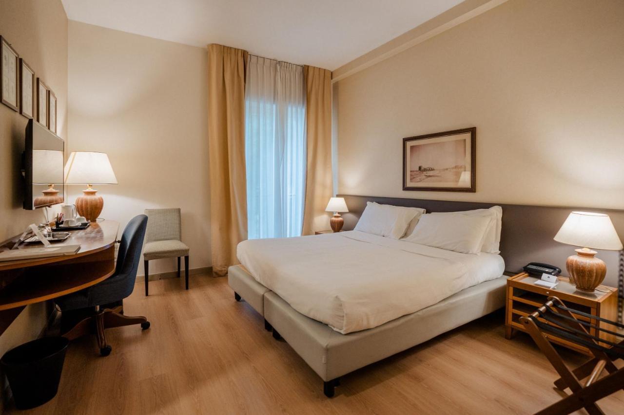 Maria & Hotel 4*