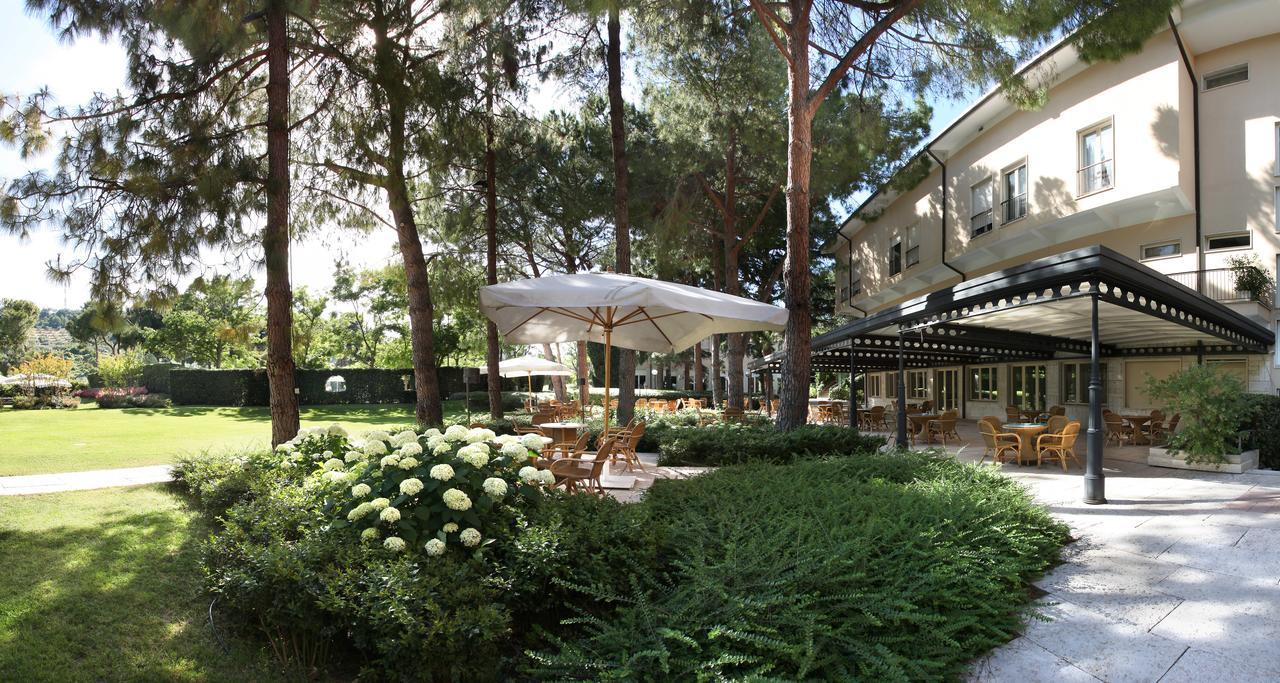 Maria & Hotel